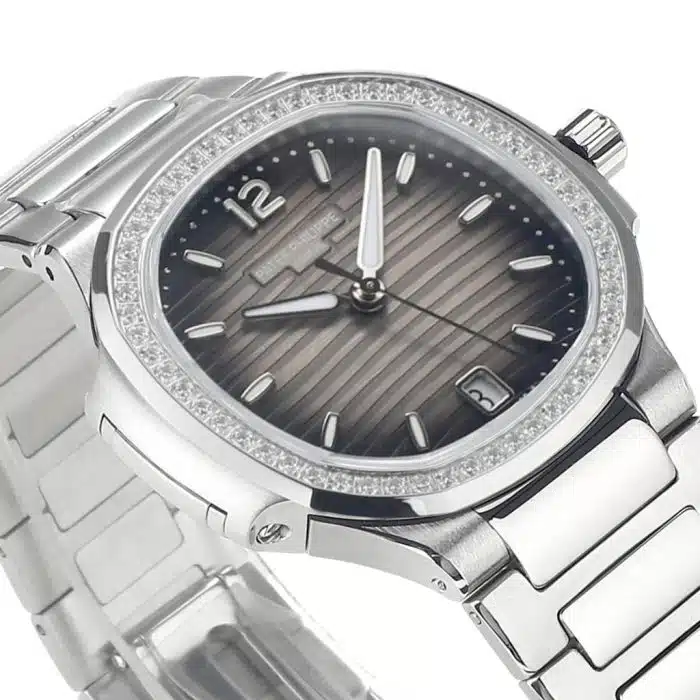 Patek Philippe Nautilus 7118/1200A-011 Size:35.2mm 1:1 Replica - Image 3