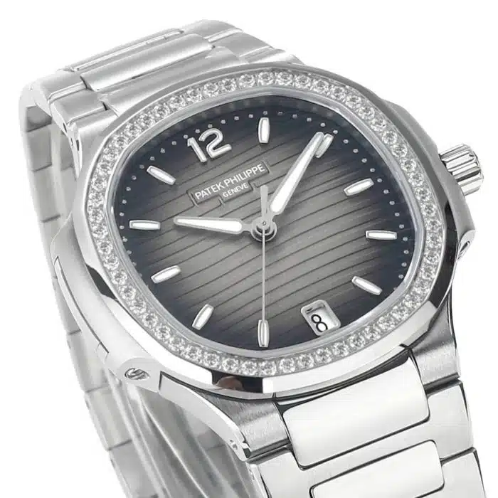Patek Philippe Nautilus 7118/1200A-011 Size:35.2mm 1:1 Replica - Image 4