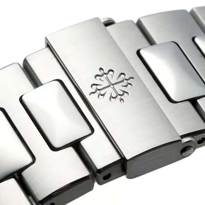 Patek Philippe Nautilus 5726/1A-010 Size:40.5mm 1:1 Replica - Image 5