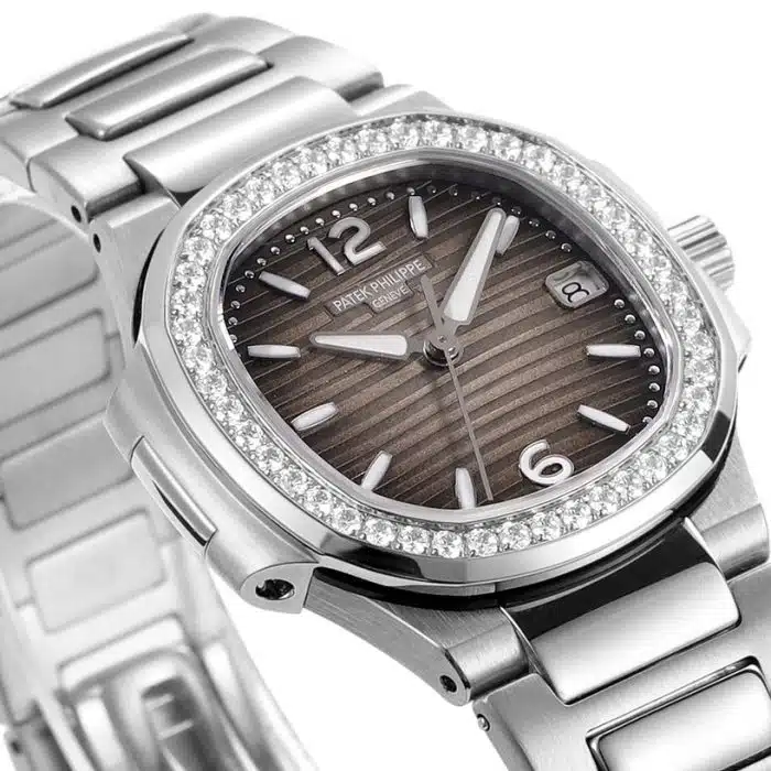 Patek Philippe Nautilus 7010/1G-012 Size:32mm 1:1 Replica - Image 3
