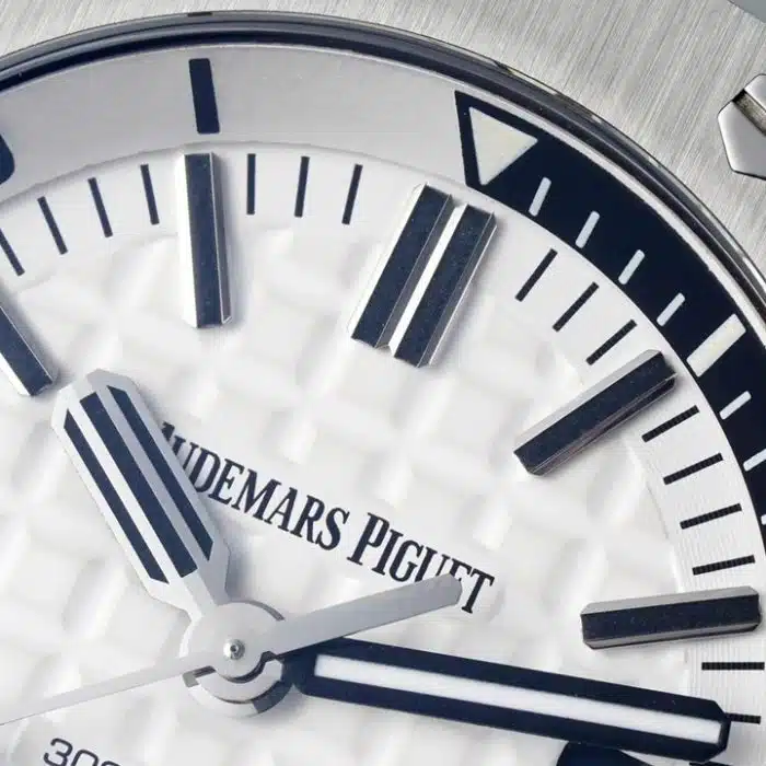 Audemars Piguet Royal Oak Offshore 15710ST.OO.A002CA.02 Size:42mm 1:1 Replica - Image 9