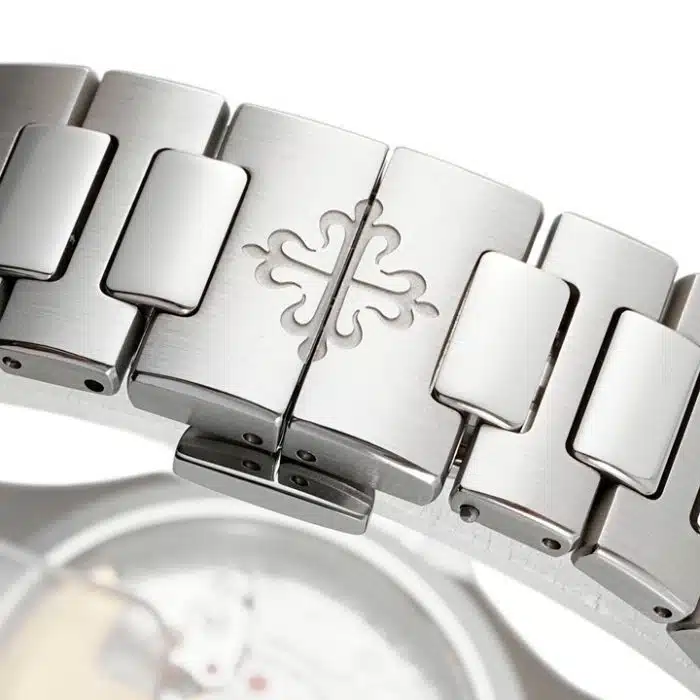 Patek Philippe Nautilus 7118/1200A-001 Size:35.2mm 1:1 Replica - Image 8