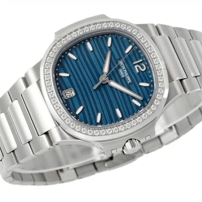 Patek Philippe Nautilus 7118/1200A-001 Size:35.2mm 1:1 Replica - Image 5