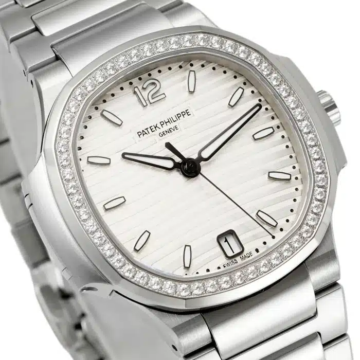 Patek Philippe Nautilus 7118/1200A-010 Size:35.2mm 1:1 Replica - Image 4