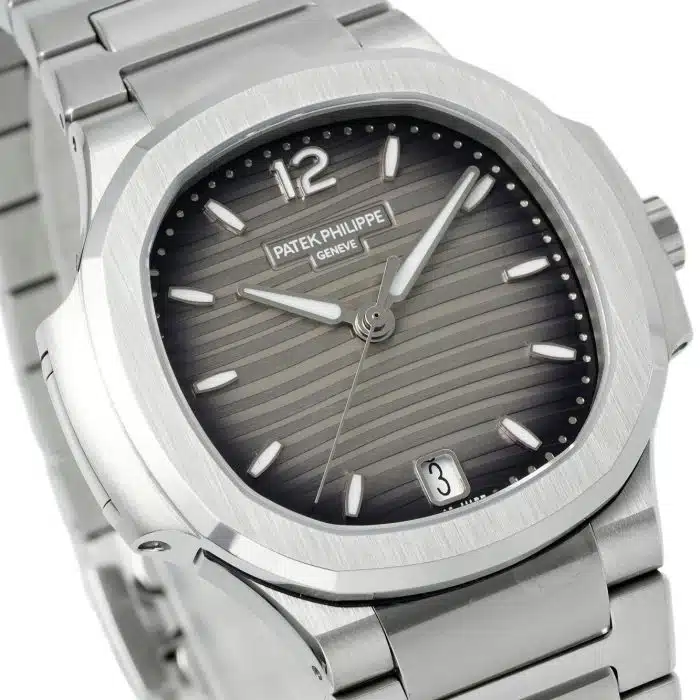 Patek Philippe Nautilus 7118/1A-011 Size:35.2mm 1:1 Replica - Image 5