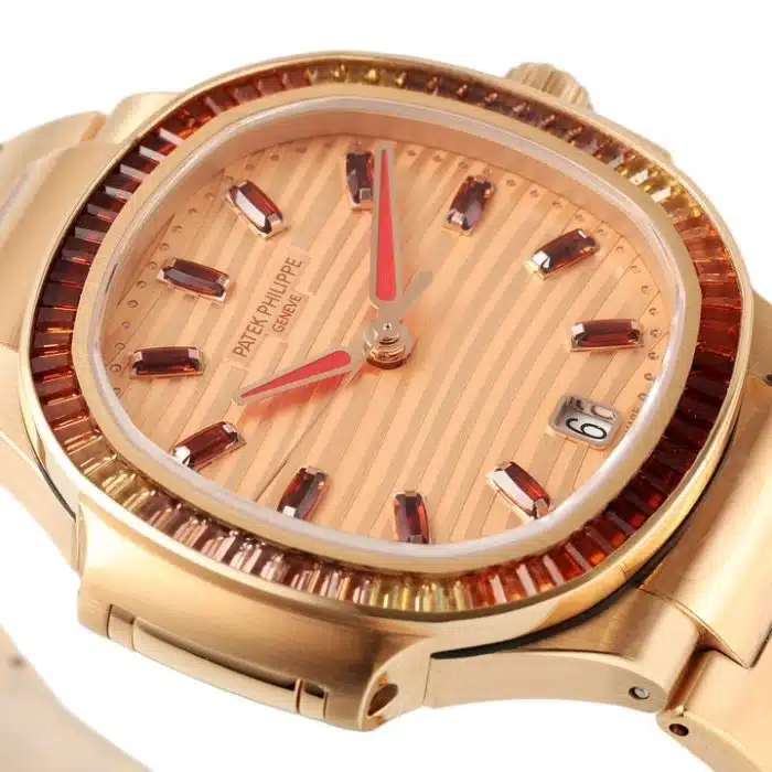 Patek Philippe Nautilus 7118/1300R-001 Size:35.2mm 1:1 Replica - Image 2